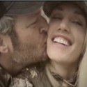 PIC: Blake Shelton and Gwen Stefani Make a Run To The Dollar Store