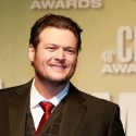 Blake Shelton Responds To Haters on Twitter