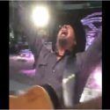 Garth Crushes Mannequin Challenge Live In Concert [VIDEO]